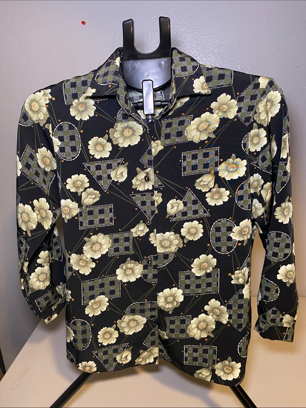 Women's Black Floral Geometric Blouse